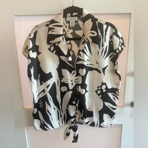 Rachel Zoe Black & White Abstract Floral Sleeveless Satin Blouse w Tie Medium